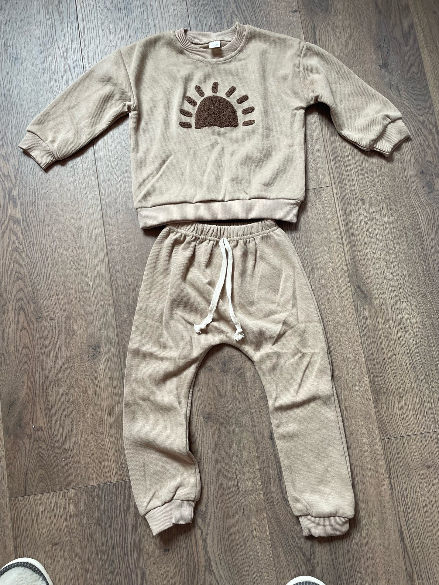 Baby/Toddler Natural Cotton -Full Outfit (4x styles to choose from) Size 3months-3years)